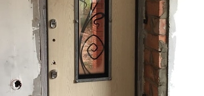 Монтаж двери с кованой решеткой на заказ в Красногорске